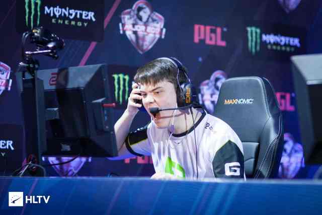 在一次具有 在一次具有