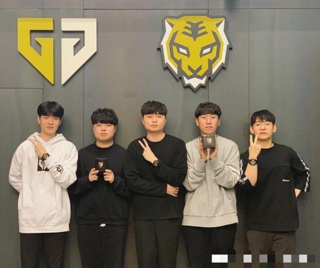 决赛中留下 决赛中留下